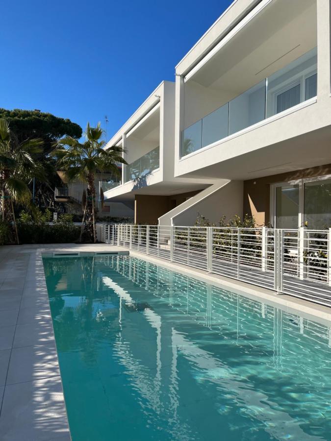 Agua Apartment With Beach Included 리도 디 예솔로 외부 사진