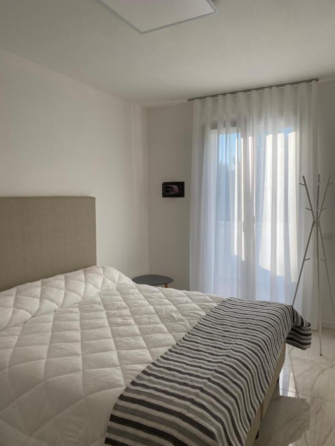 Agua Apartment With Beach Included 리도 디 예솔로 외부 사진
